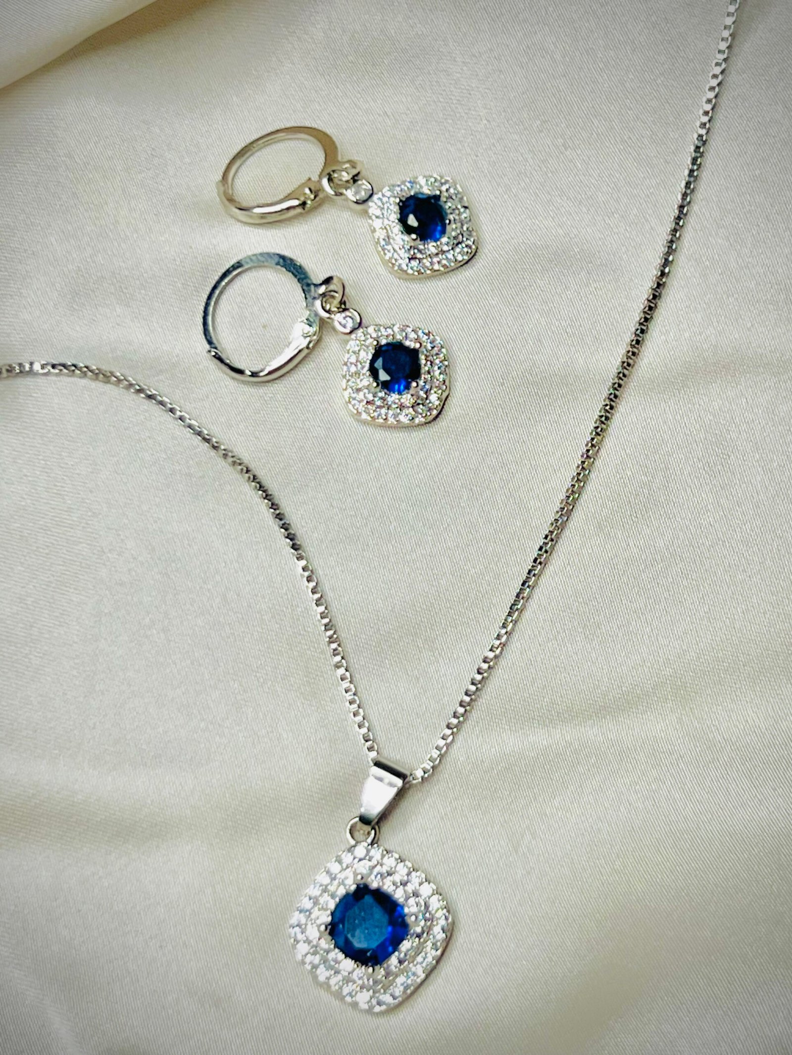Small Jewellery Set # 4