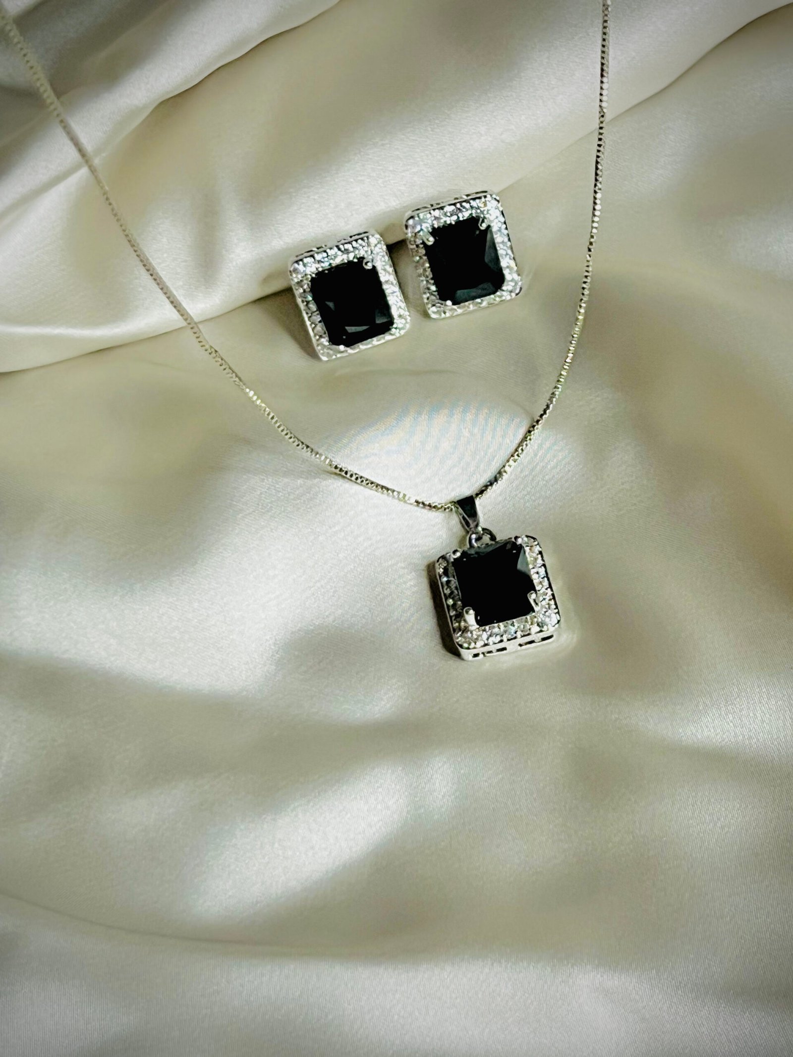 Small Jewellery Set # 3